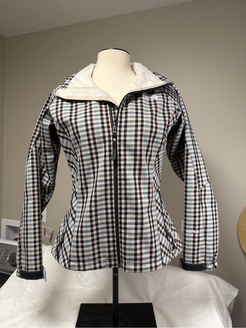 The North Face Women’s Plaid Apex Zip Jacket in Black, White & Light Blue